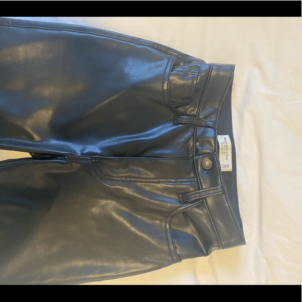 Abercrombie & Fitch Vegan Leather 90s straight pants